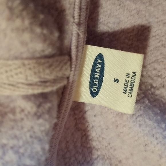 Old Navy | Lilac Graphic Hoodie - Picture 9 of 9